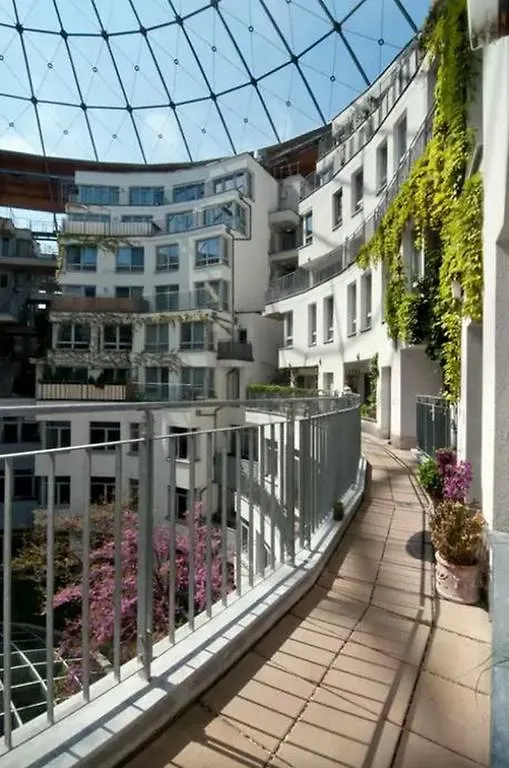 Cosy Apartment In Perfect Location